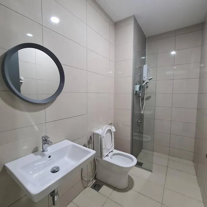 Paradigm Residence 3 Bedrooms Above Paradigm Mall For 8 Pax By Gdragon Homestay Johor Bahru Apartment