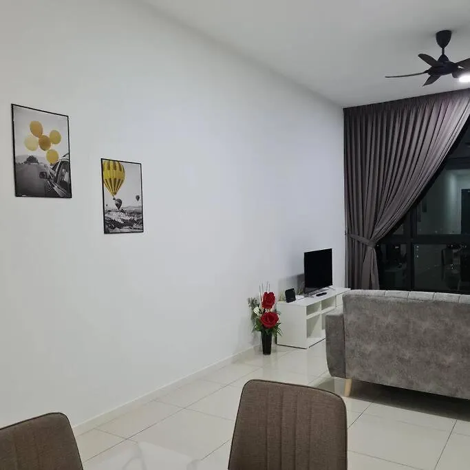 Paradigm Residence 3 Bedrooms Above Paradigm Mall For 8 Pax By Gdragon Homestay Johor Bahru Apartment