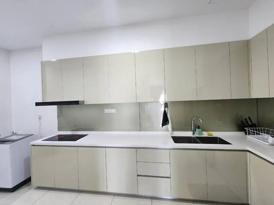 Paradigm Residence 3 Bedrooms Above Paradigm Mall For 8 Pax By Gdragon Homestay Johor Bahru